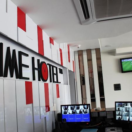 Time Hotel Куала Лумпур Екстериор снимка